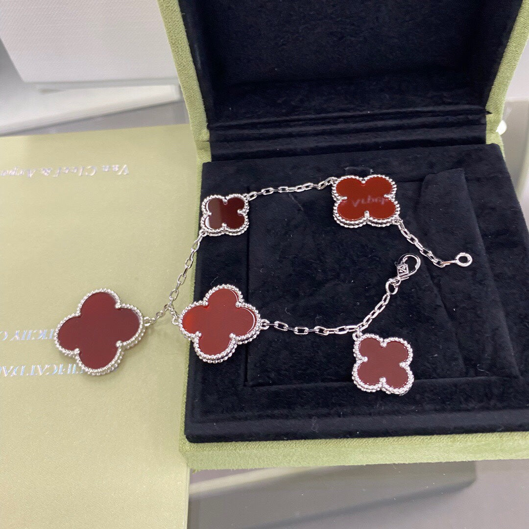[アンジェラジュエリー]クローバー5モチーフシルバーカーネリアンブレスレット