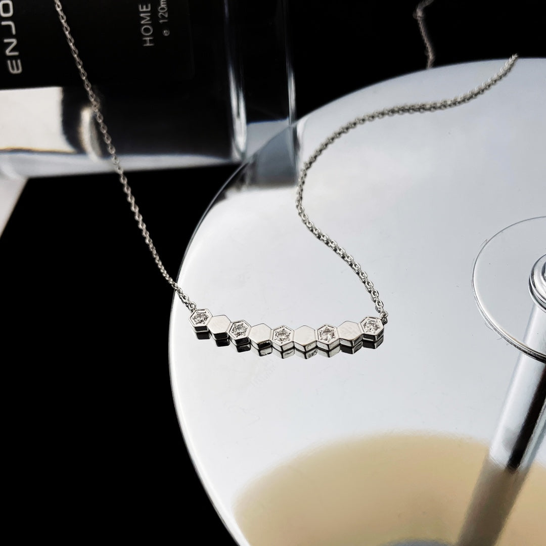 [Angela Jewellery]BEE MY LOVE DIAMOND NECKLACE