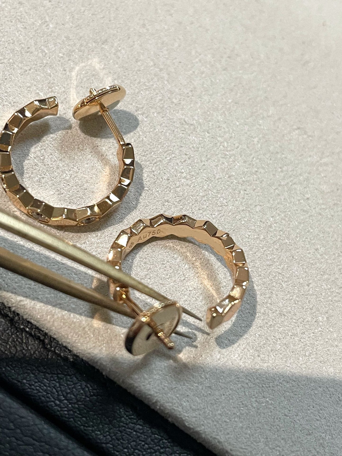 [アンジェラジュエリー]中空デザイン 四つ葉のクローバー フラワーシェイプリング