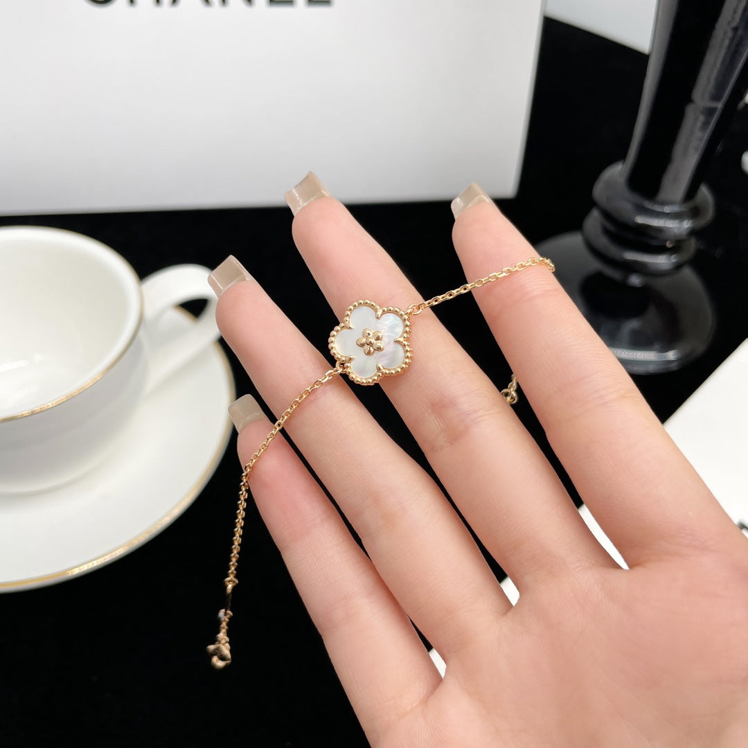 [アンジェラジュエリー]ラッキースプリング ローズゴールド モップブレスレット