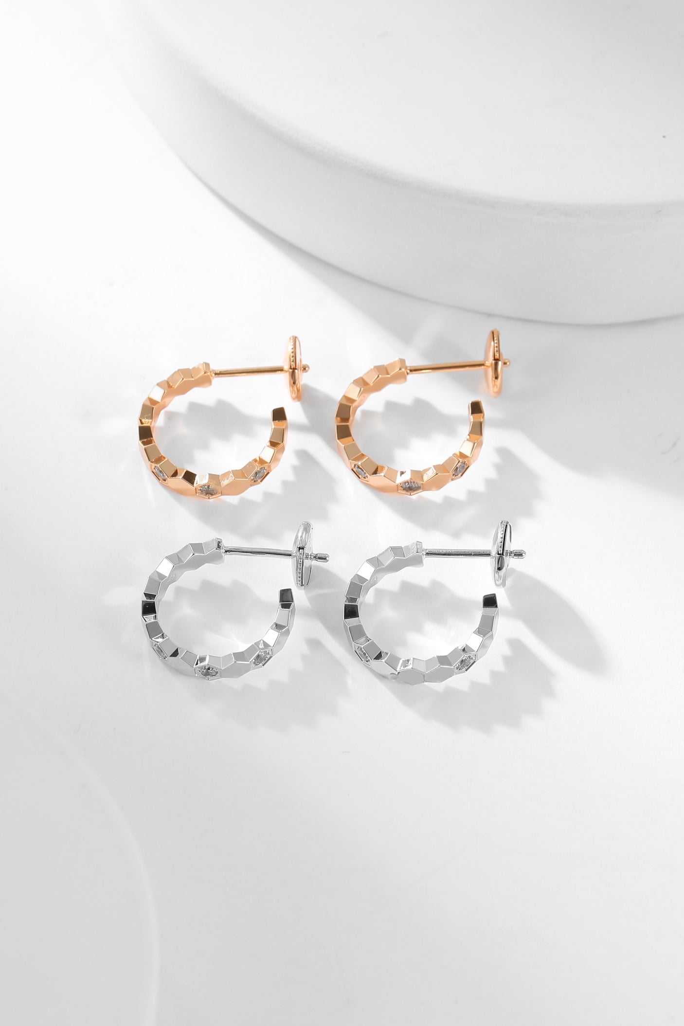 [アンジェラジュエリー]ビーラブ ダイヤモンド フープピアス