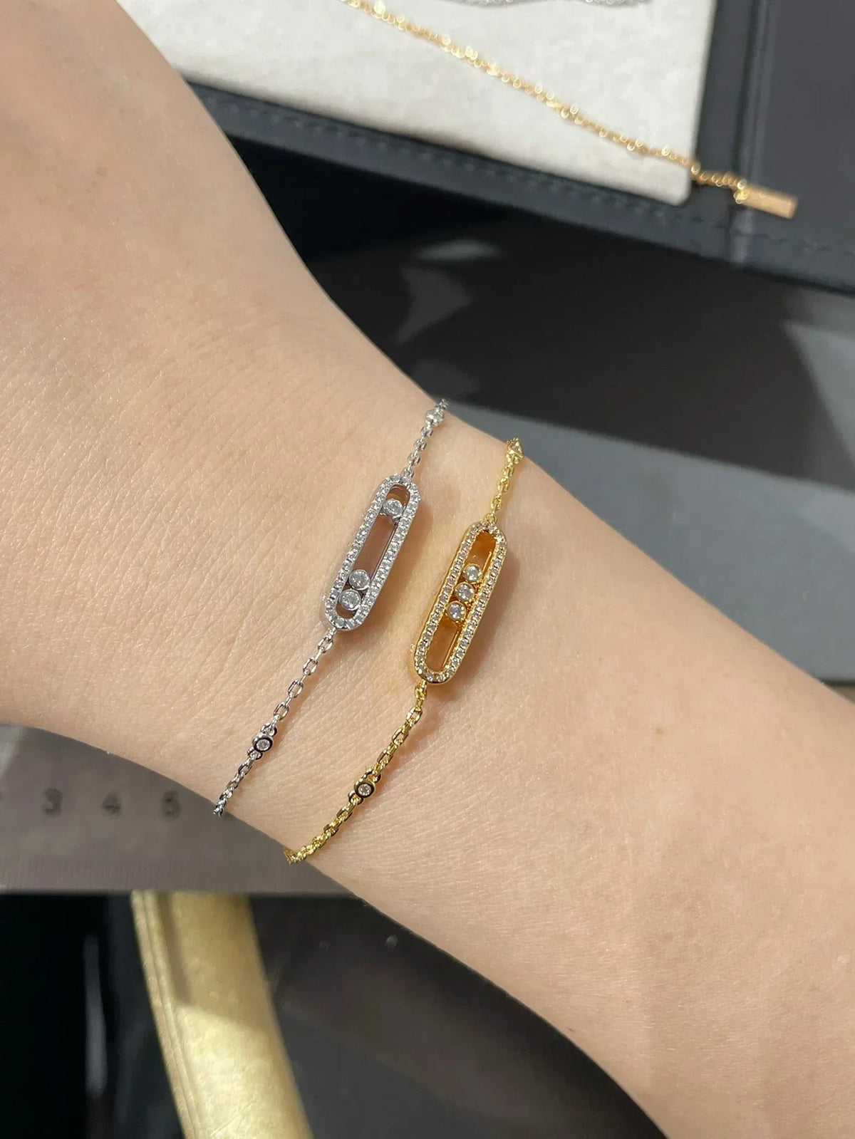 [Angela Jewelry] LOVE & JUSTE Baby Move Diamond Bracelet Stack Set