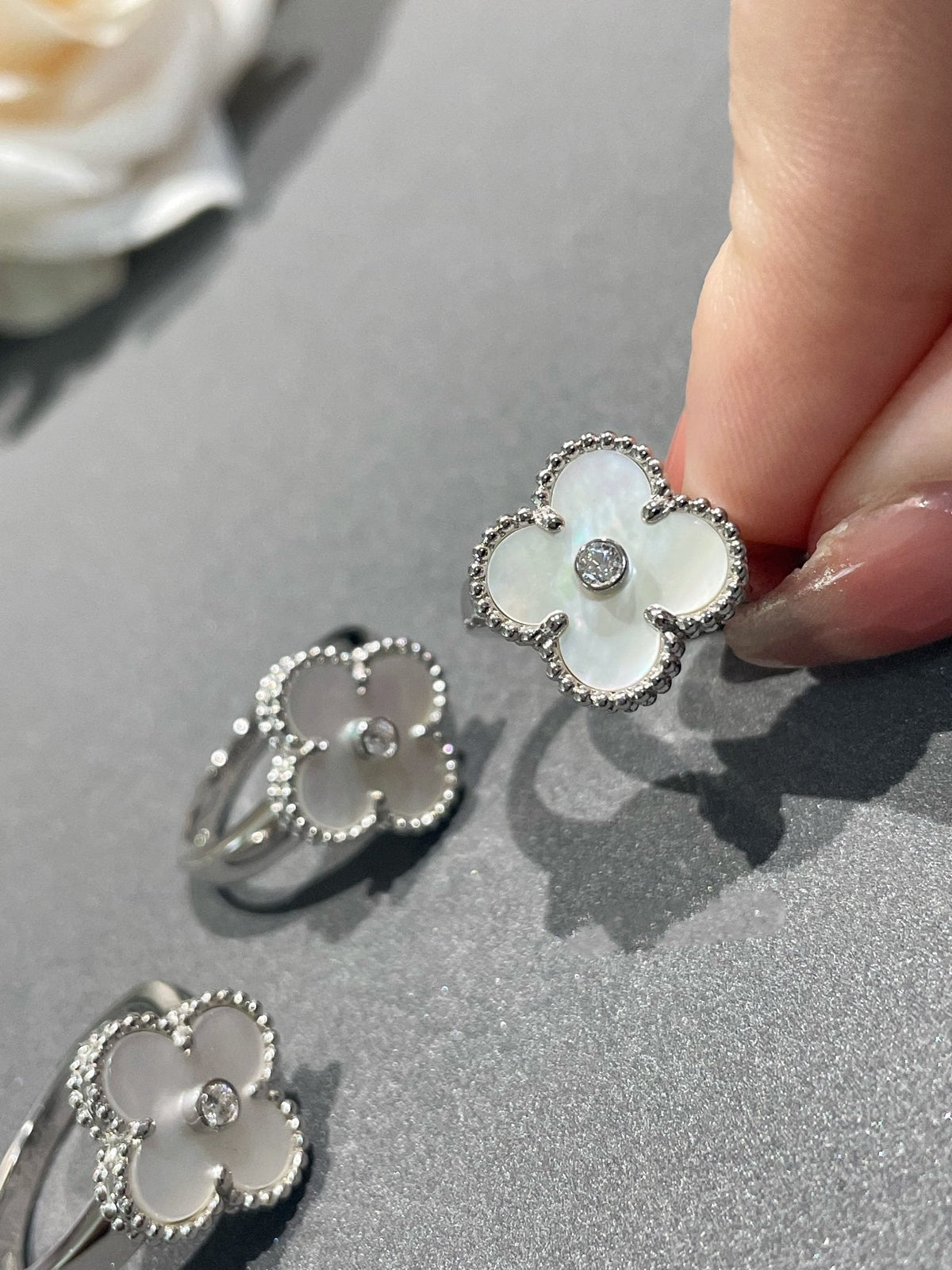 [アンジェラジュエリー]クローバー シルバー モップ ダイヤモンド リング