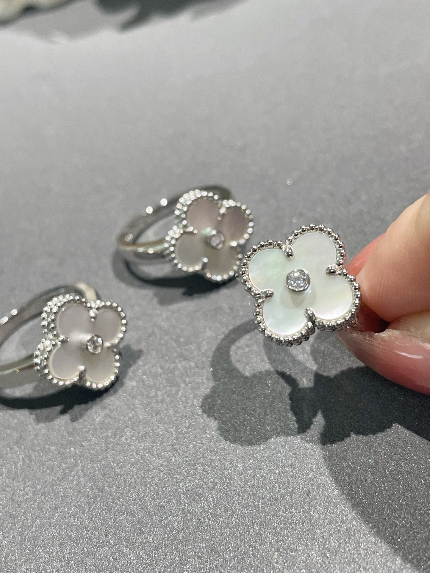 [アンジェラジュエリー]クローバー シルバー モップ ダイヤモンド リング