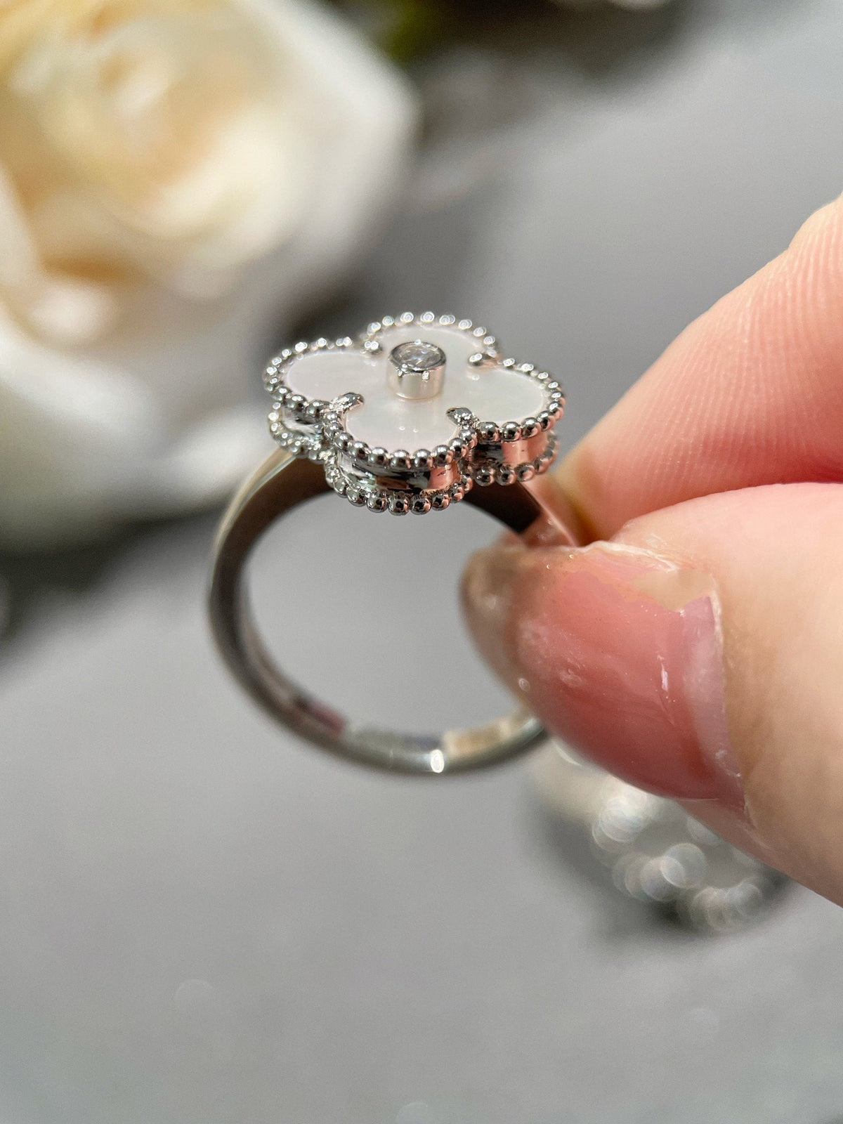 [アンジェラジュエリー]クローバー シルバー モップ ダイヤモンド リング