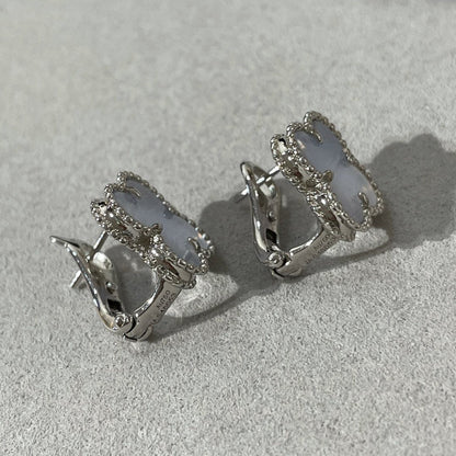 [アンジェラジュエリー]クローバーカルセドニーシルバースタッドピアス