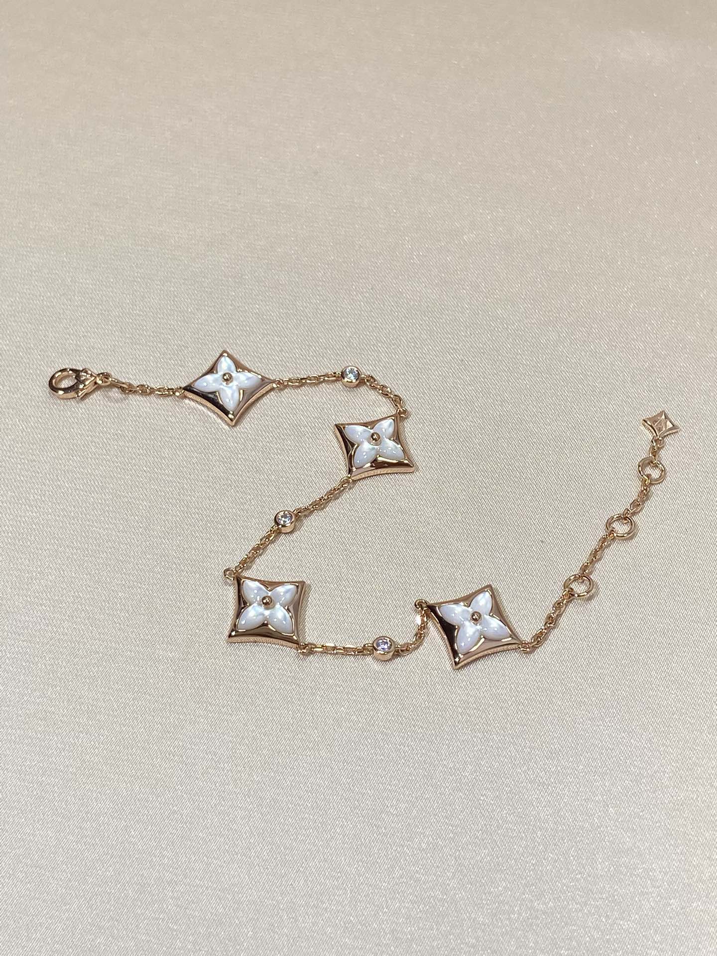 [Angela Jewellery]STAR 4 MOTIF MOP DIAMOND PINK GOLD BRACELET