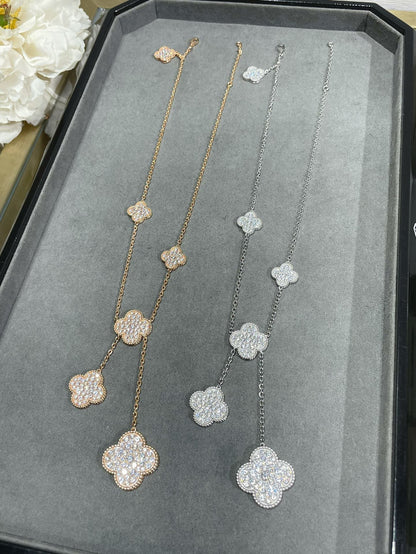 [アンジェラジュエリー]クローバー 6モチーフ ダイヤモンドパヴェネックレス