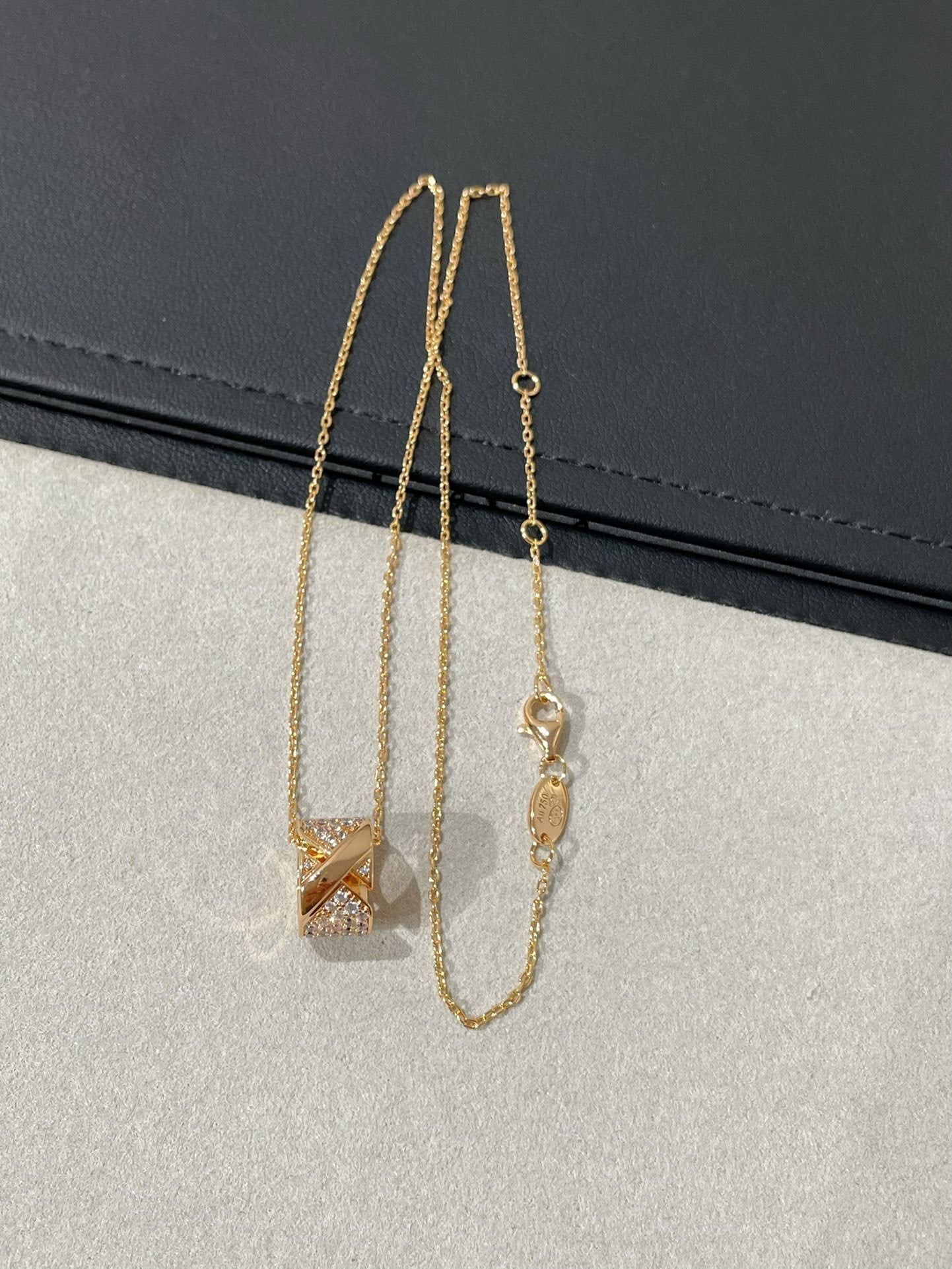 [Angela Jewellery]LIENS EVIDENCE DIAMOND PAVED NECKLACE