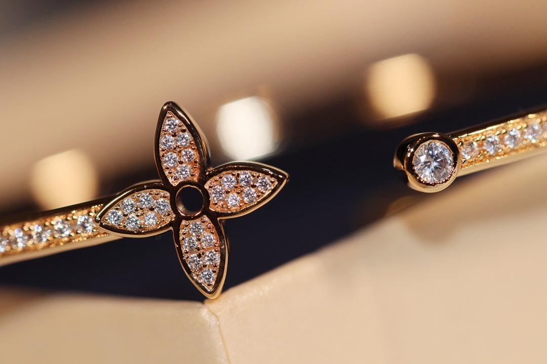 [Angela Jewellery]IDYLLE GOLD OPEN BRACELET DIAMOND PAVED