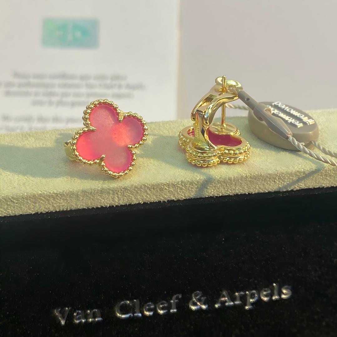 [Angela Jewelry]NEW CLOVER 15MM PINK ENAMEL STUD EARRINGS