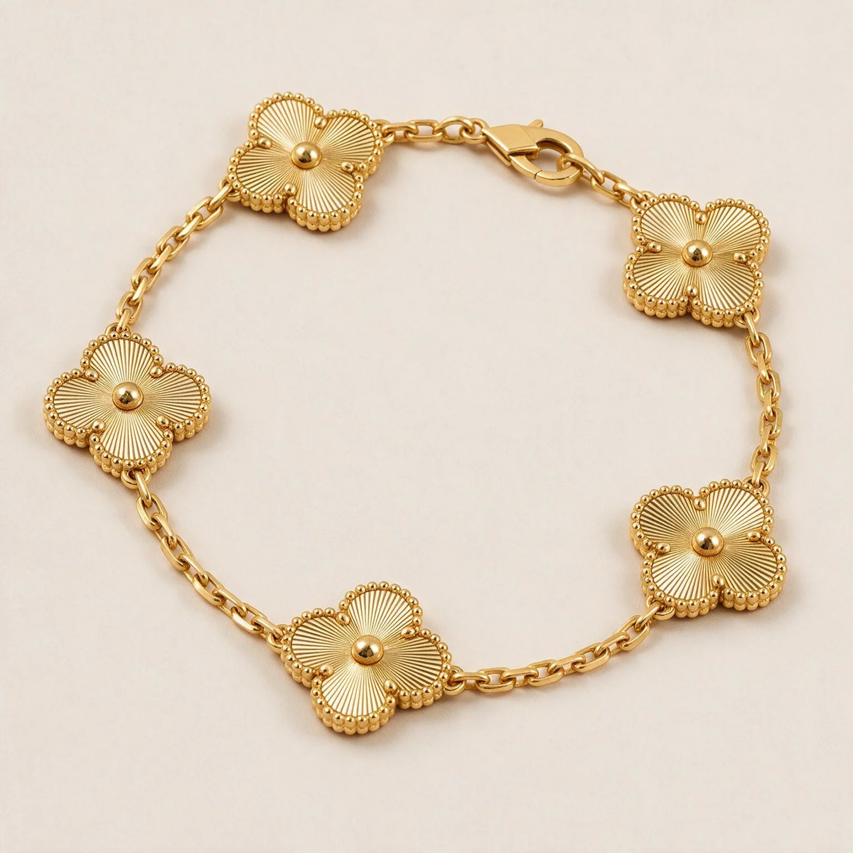 [Angela Jewelry] Clover & Love & Juste 3-Piece Gold Bracelet Stack Set