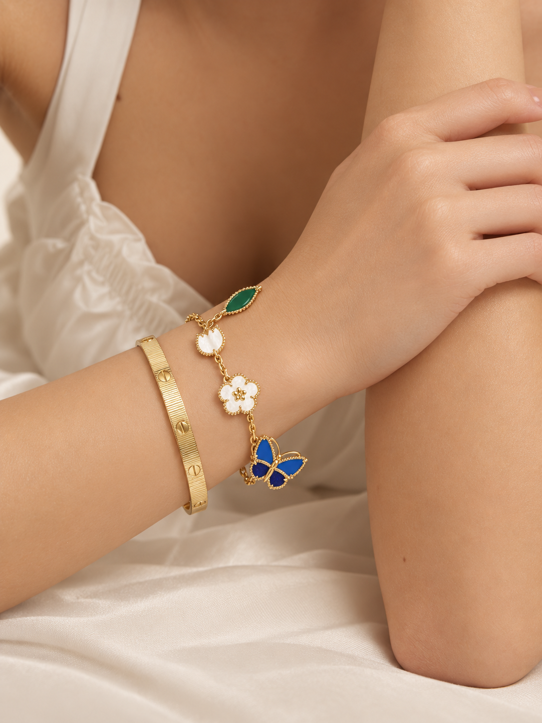 [Angela Jewelry] Lucky Spring Butterfly 5-Motif & LOVE Unlimited Bracelet Stack Set