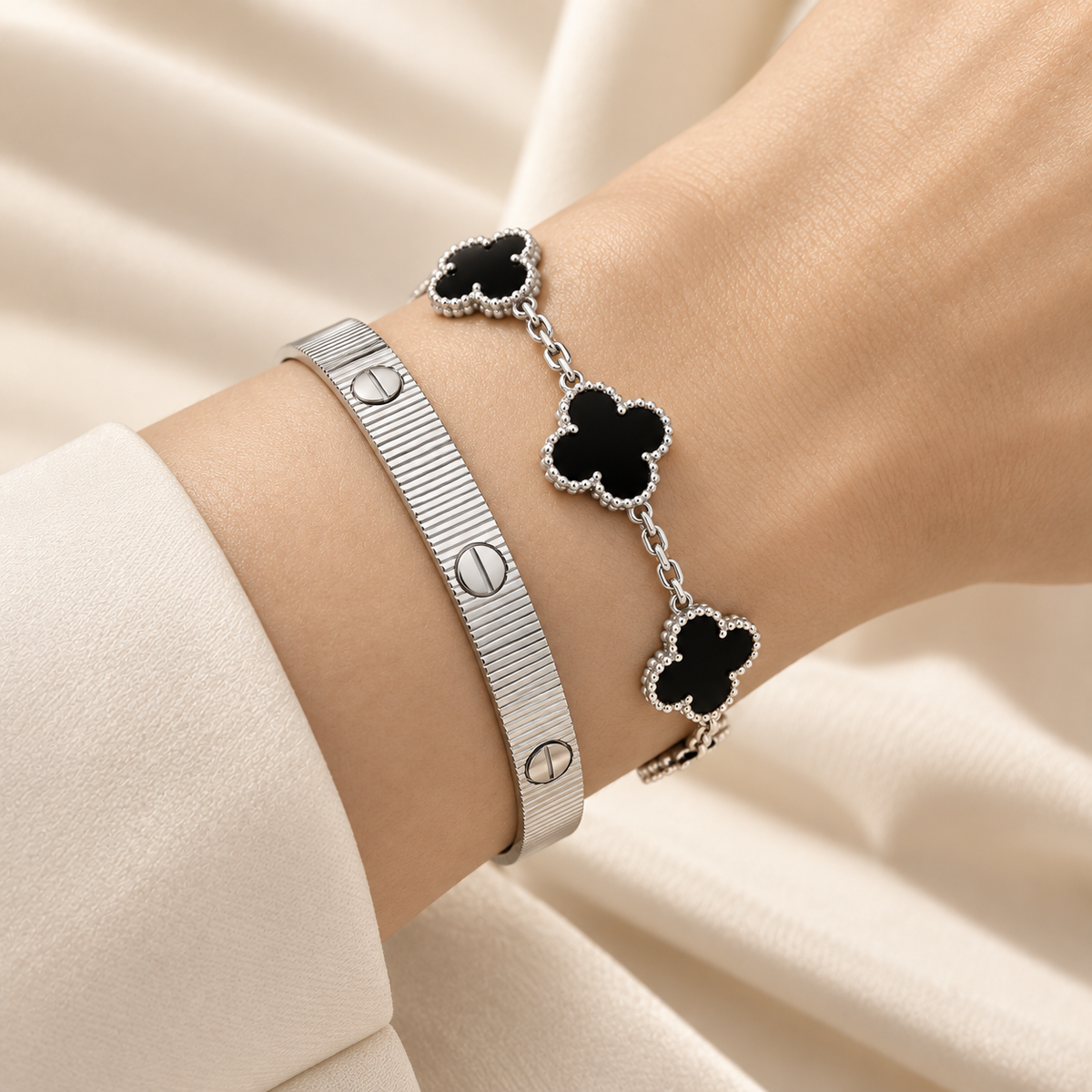 [Angela Jewelry]Clover & Love Sliver 2-Piece Bracelet Stack Set