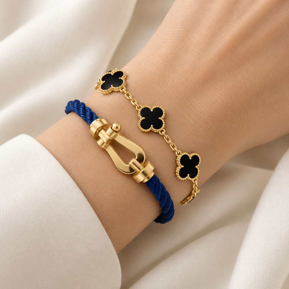 [Angela Jewelry]Force Horseshoe & Clover 5 Motifs Bracelet Stack Set