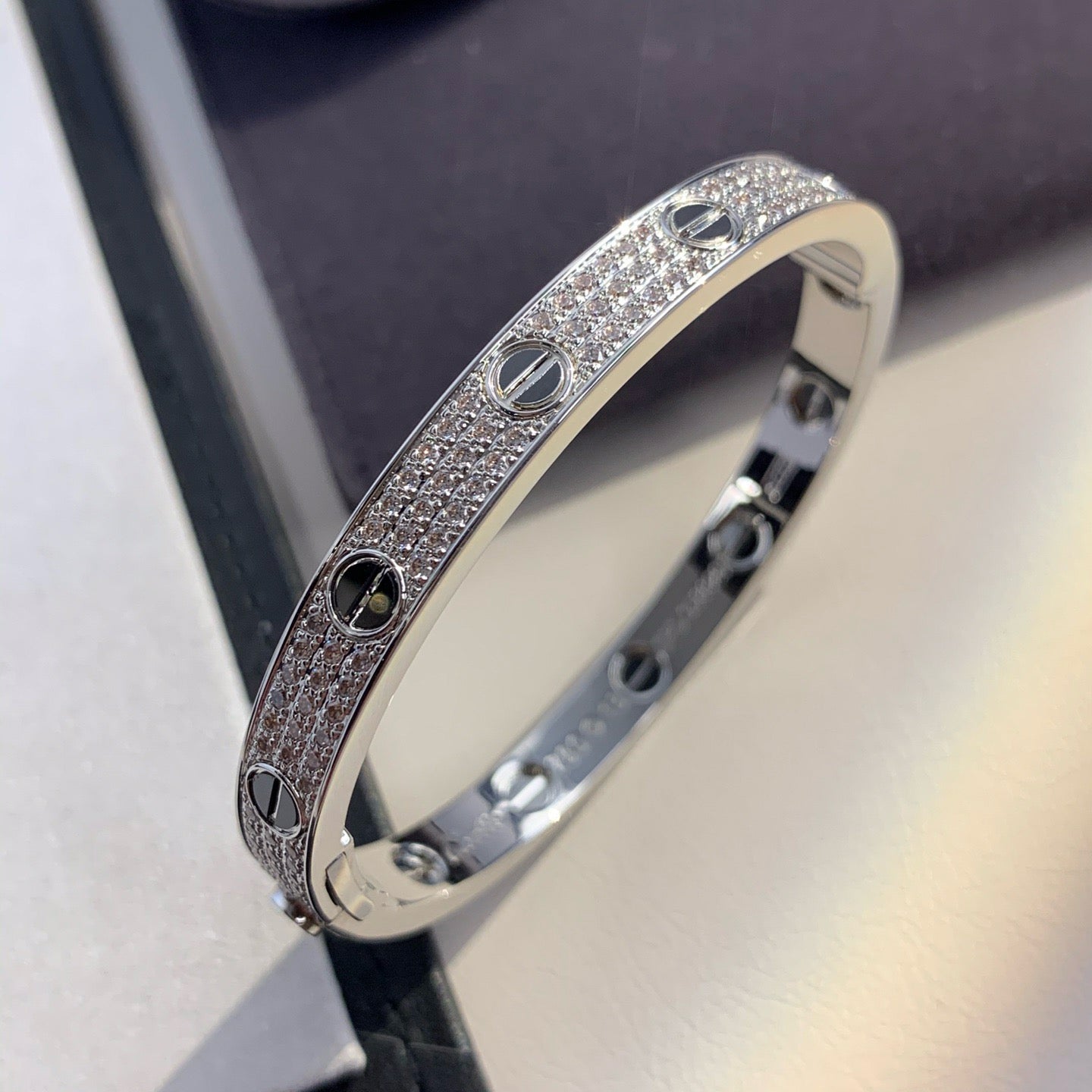 [Angela Jewellery]LOVE BRACELET 6.1MM DIAMOND-PAVED CERAMIC
