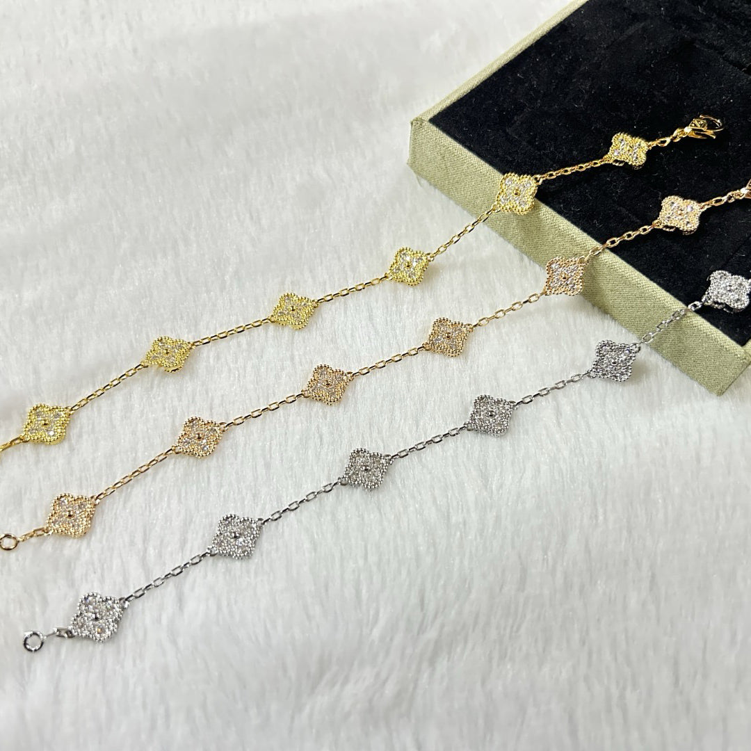 [Angela Jewellery]CLOVER 6 MOTIF DIAMOND BRACELET