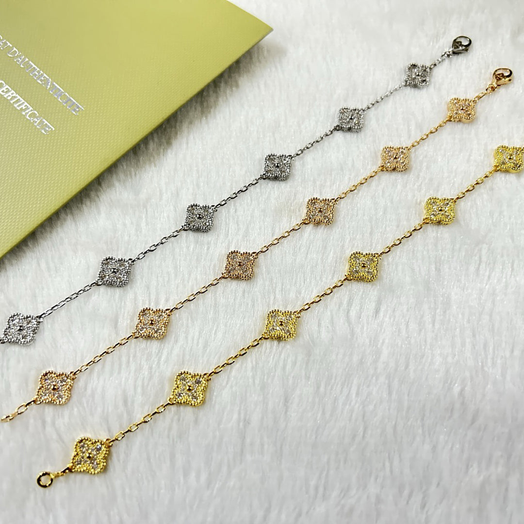 [Angela Jewelry]CLOVER 6 MOTIF DIAMOND BRACELET