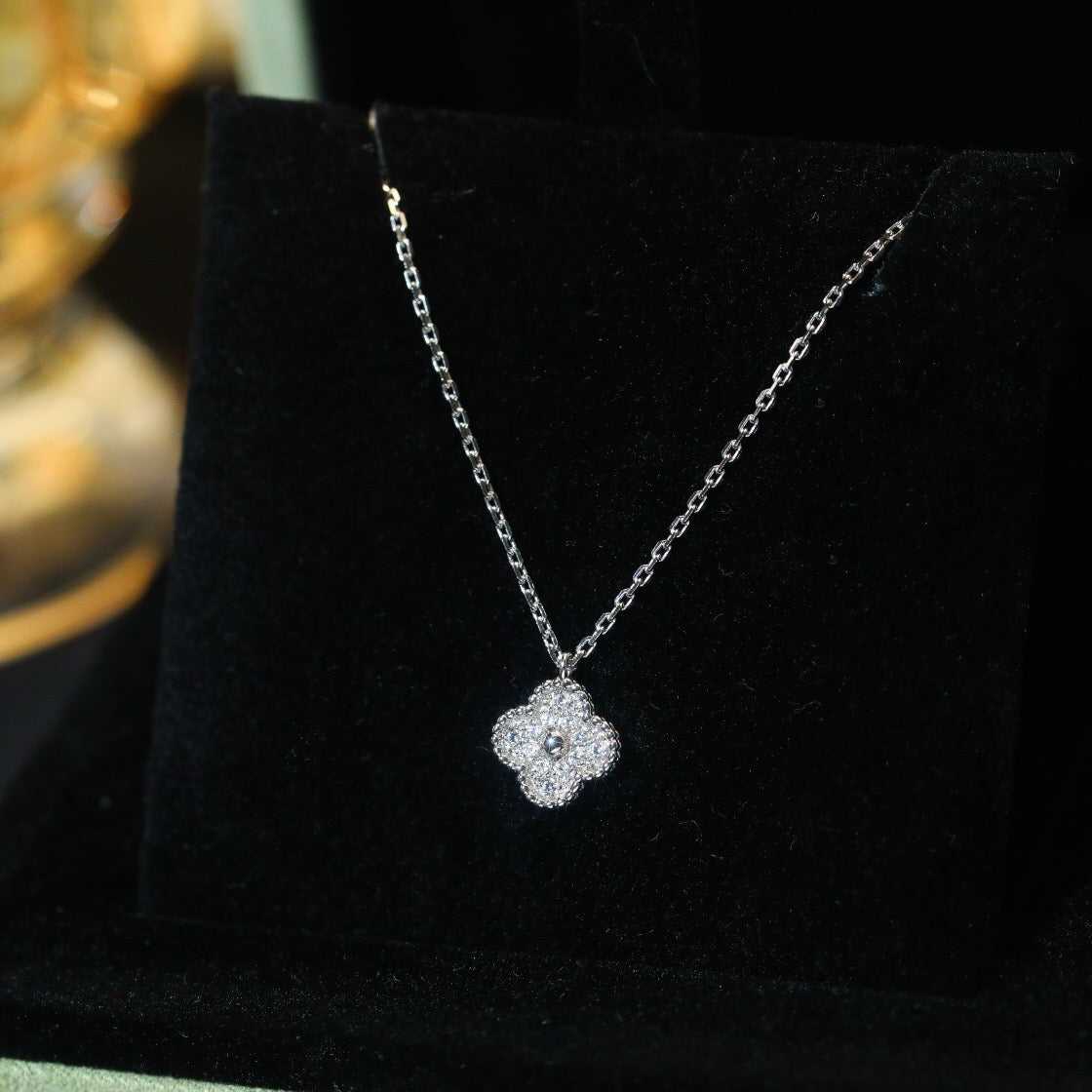 [アンジェラジュエリー]クローバー ミニ 9.5mm ペンダント ダイヤモンドネックレス