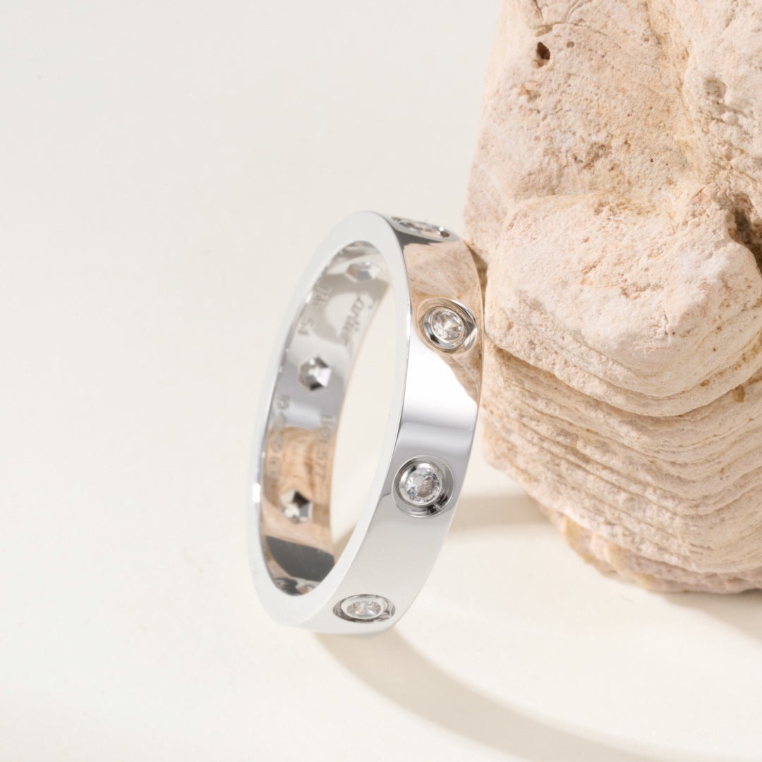 [Angela Jewelry]LOVE 4MM 8 DIAMOND RING