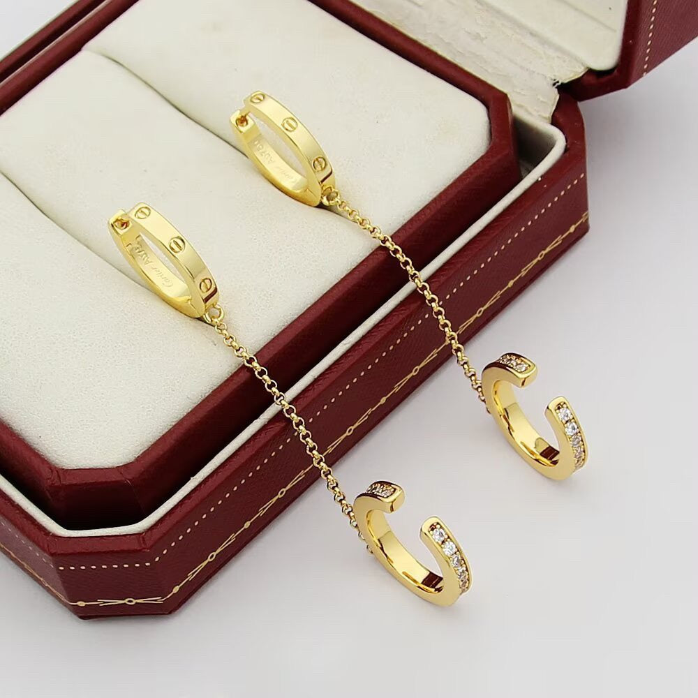 [Angela Jewelry]LOVE 3.0MM HALF DIAMOND EARRINGS