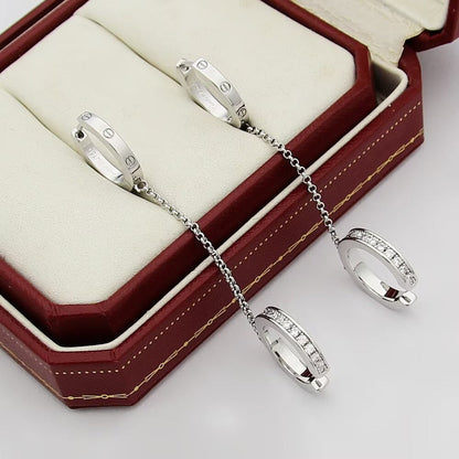 [Angela Jewelry]LOVE 3.0MM HALF DIAMOND EARRINGS