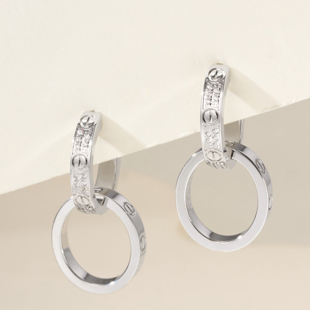 [Angela Jewelry]LOVE 3.3MM DANGLE HALF DIAMOND EARRINGS