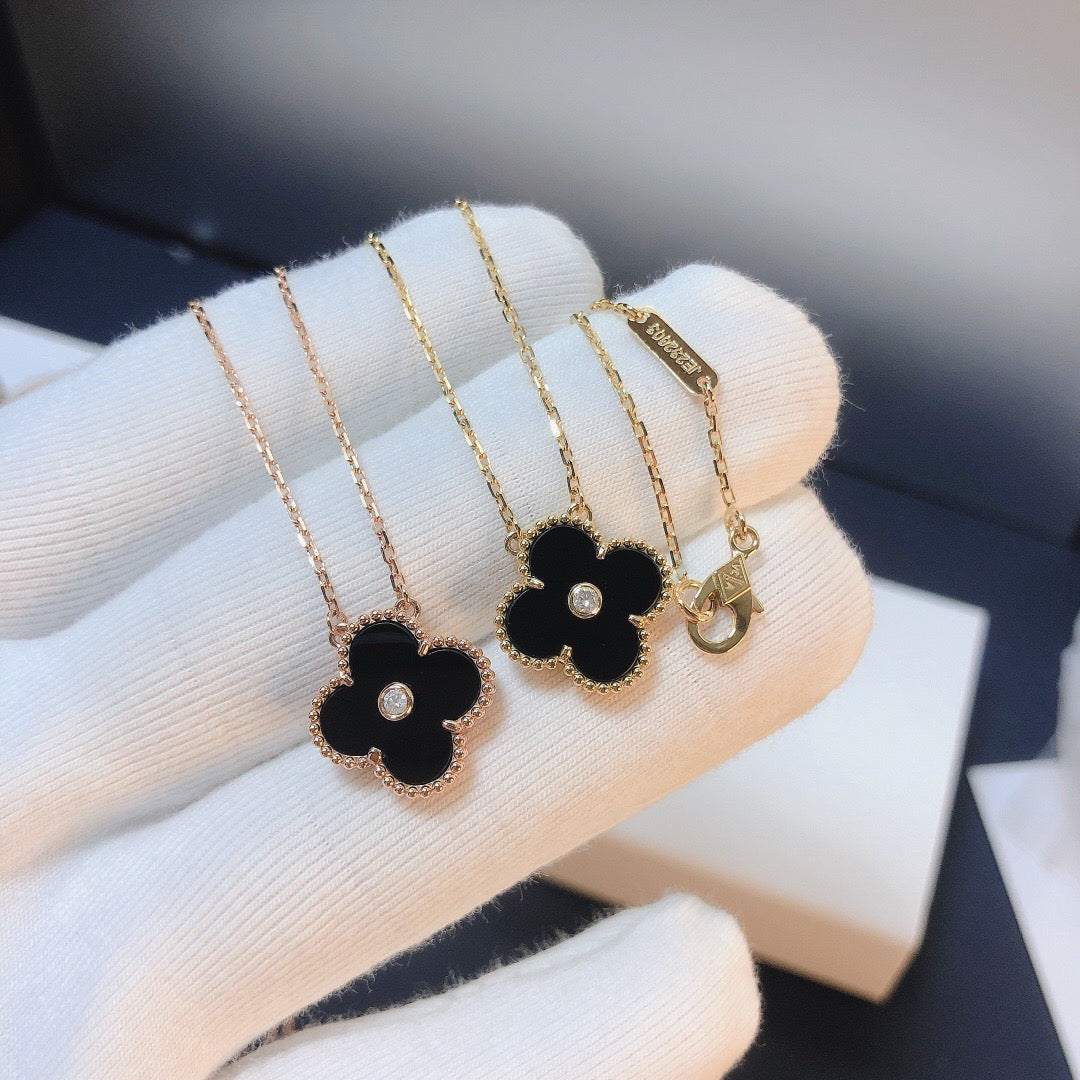 [アンジェラジュエリー]クローバー 15mm ダイヤモンド オニキス ネックレス