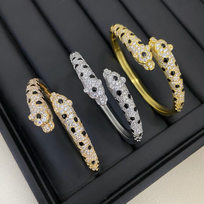 [Angela Jewelry]PANTHERE DOUBLE HEADED HALF DIAMOND OPEN BRACELET