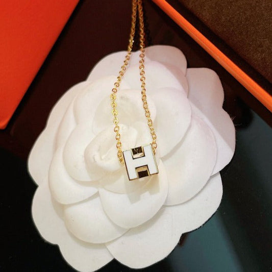 [Angela Jewellery]H WHITE SQUARE GOLD NECKLACE