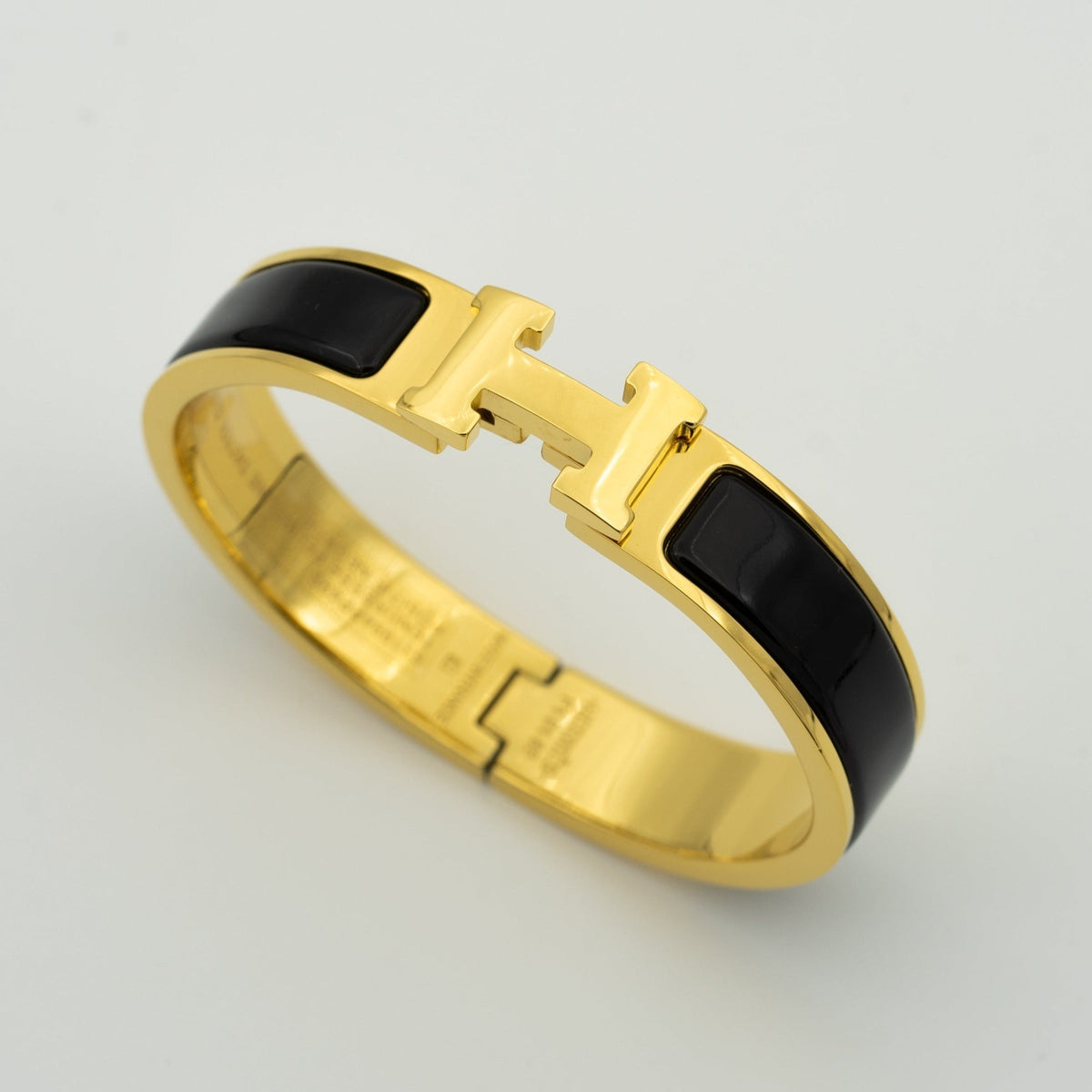 [Angela Jewellery]H BLACK BRACELET