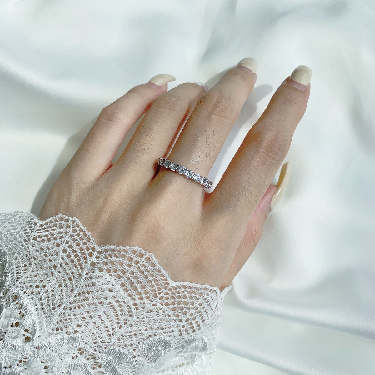 [Angela Jewelry]Sparkling Round Cut Tennis Ring