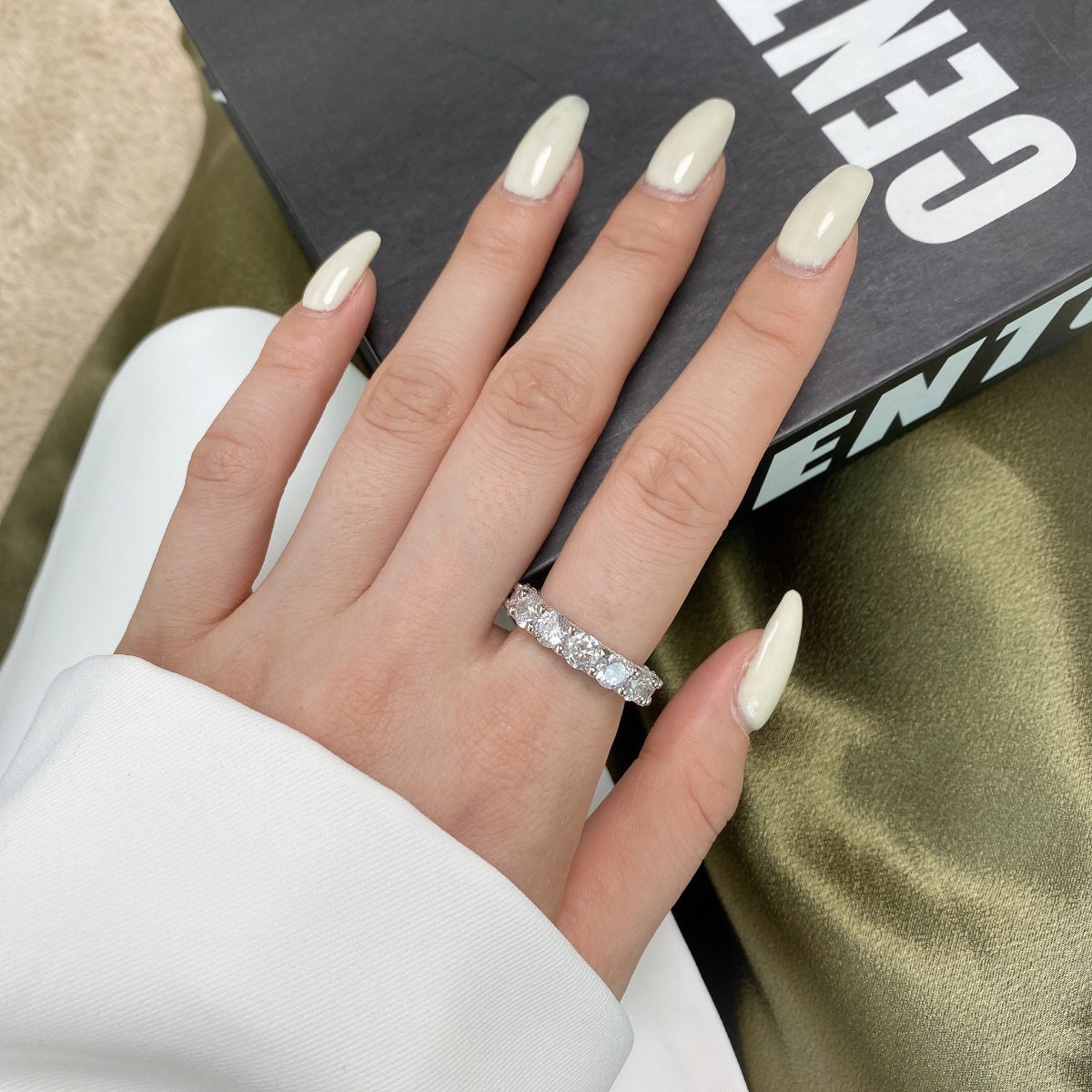 [Angela Jewelry]Gorgeous Round Cut Tennis Ring
