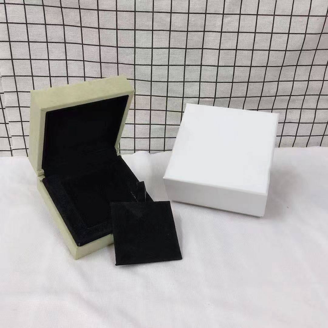 [Angela Jewelry]VA CLOVER BOX GIFT BAG