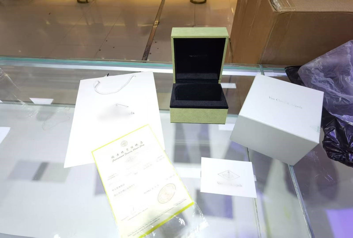 [Angela Jewelry]VA CLOVER BOX GIFT BAG