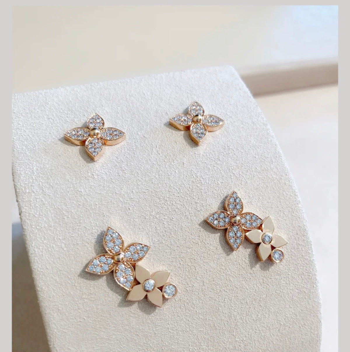 [アンジェラジュエリー]スターブロッサムスタッドピアス ピンクゴールド ダイヤモンド
