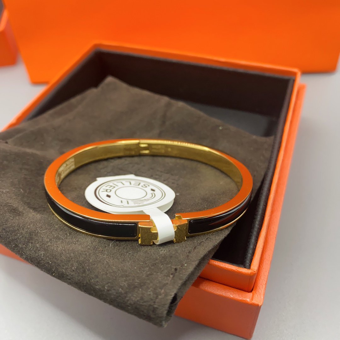 [Angela Jewellery]CLASSIC HM CLIC BLACK 8MM ENAMEL BRACELET