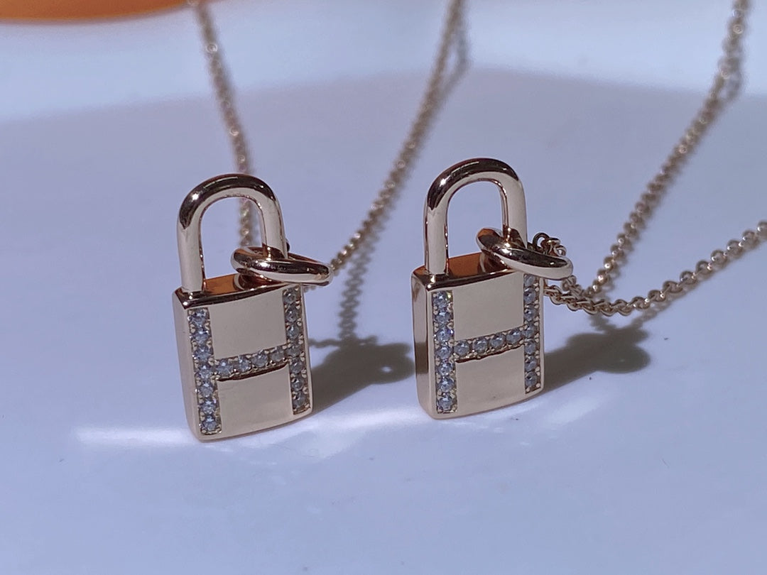 [アンジェラジュエリー]HM アドバンスド ニッチロック ヘッドネックレス ダイヤモンド