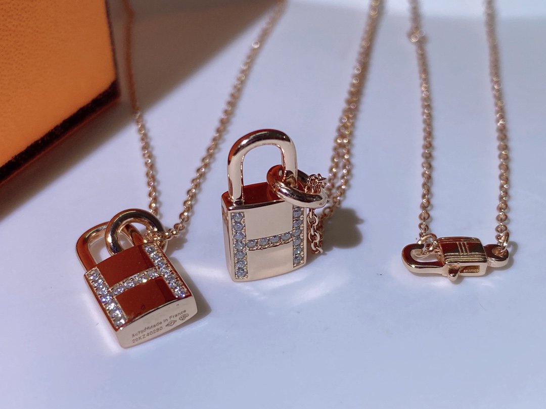 [アンジェラジュエリー]HM アドバンスド ニッチロック ヘッドネックレス ダイヤモンド