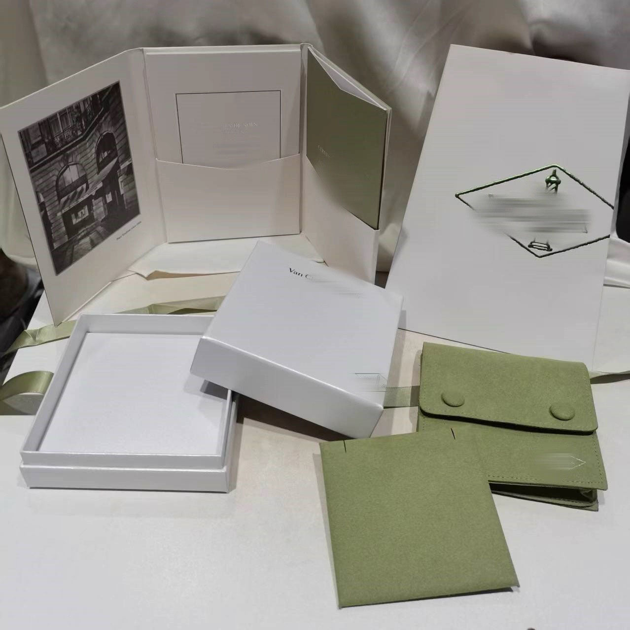 [Angela Jewelry]VA CLOVER BOX GIFT BAG