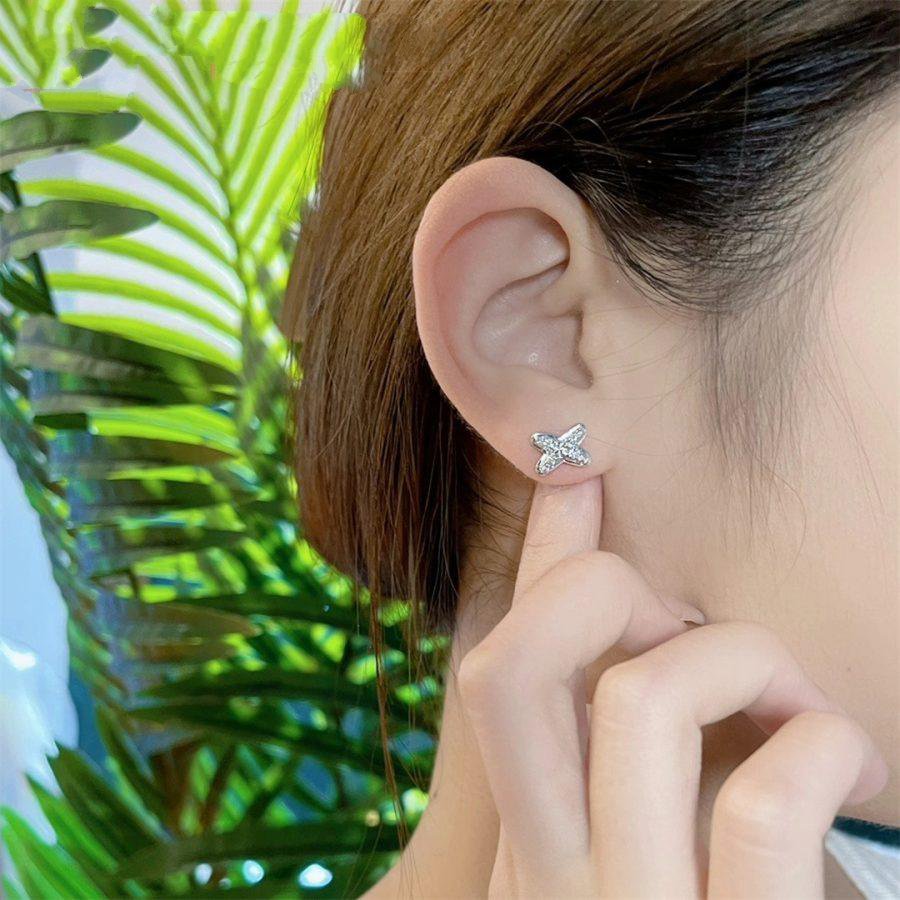 [アンジェラジュエリー]ジュ・ド・シルバー ダイヤモンドイヤリング