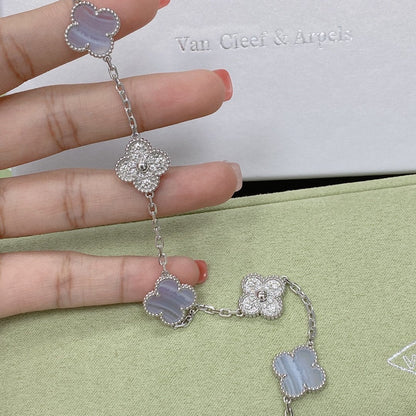 [Angela Jewelry] CLOVER 5 MOTIF PURPLE CHALCEDONY BRACELET COLLECTION