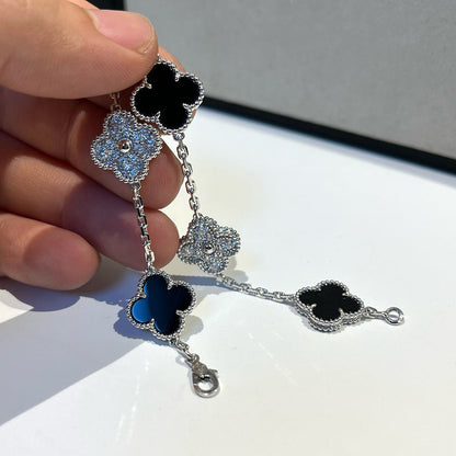 [Angela Jewelry] CLOVER 5 MOTIF ONYXS BRACELET COLLECTION