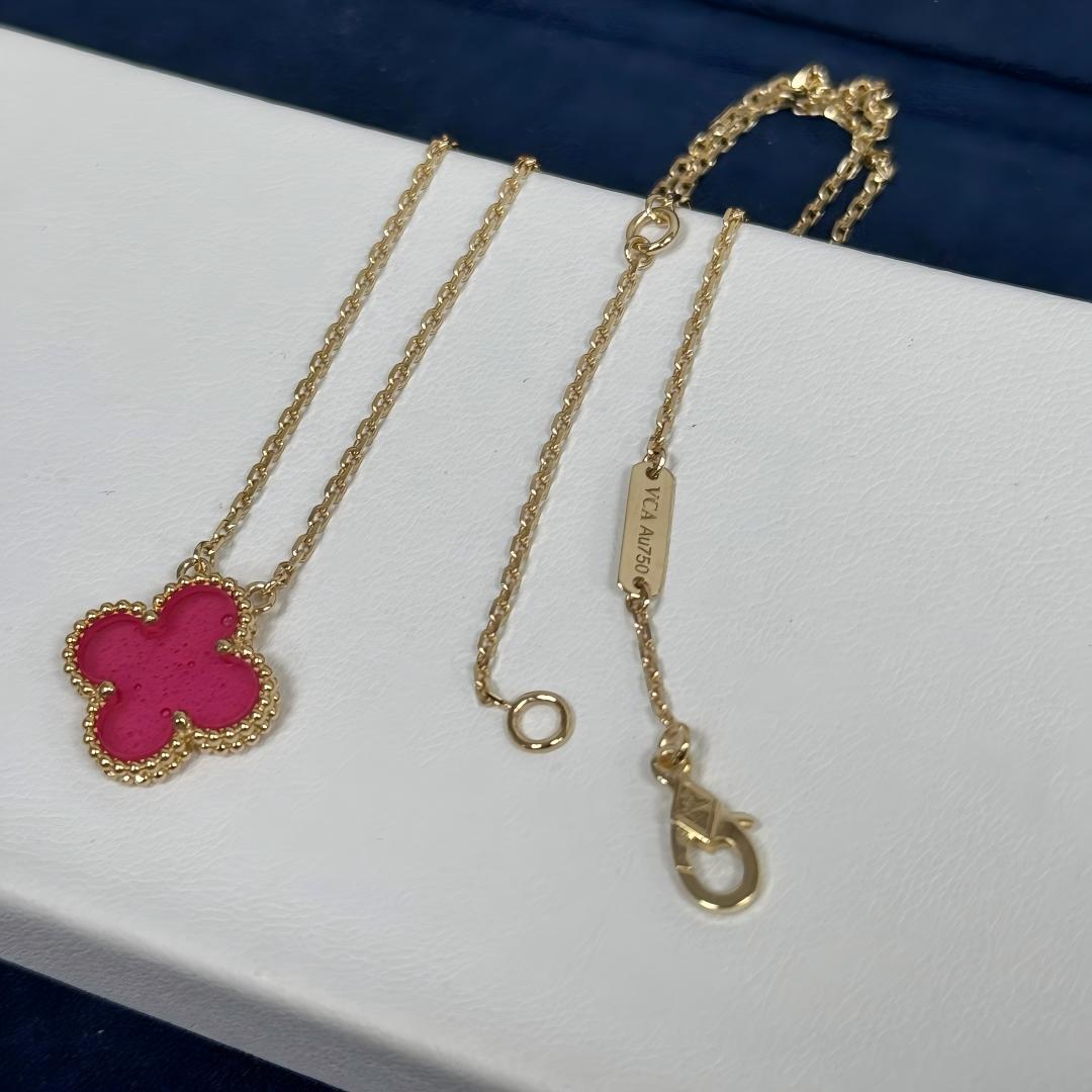 [Angela Jewelry] NEW CLOVER 15MM PINK ENAMEL NECKLACE