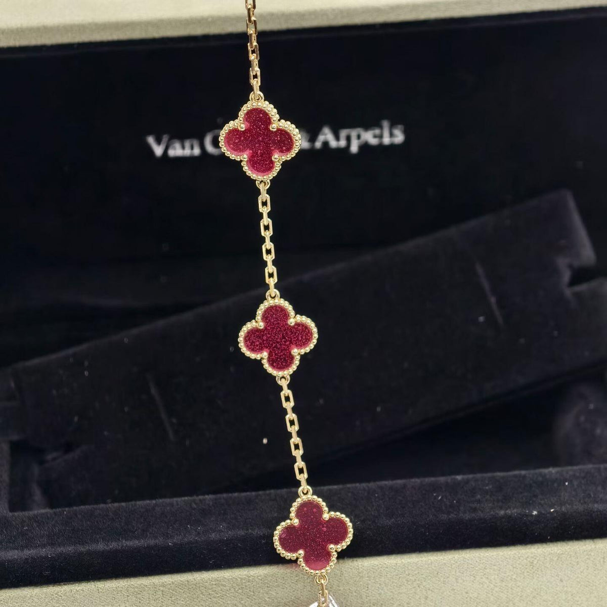 [Angela Jewelry]NEW CLOVER 5 MOTIFS PINK ENAMEL BRACELET