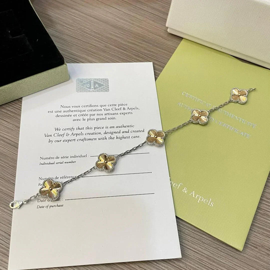 [Angela Jewelry] CLOVER 5 MOTIF LASER BRACELET COLLECTION