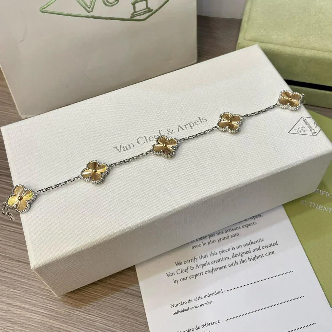 [Angela Jewelry] CLOVER 5 MOTIF LASER BRACELET COLLECTION