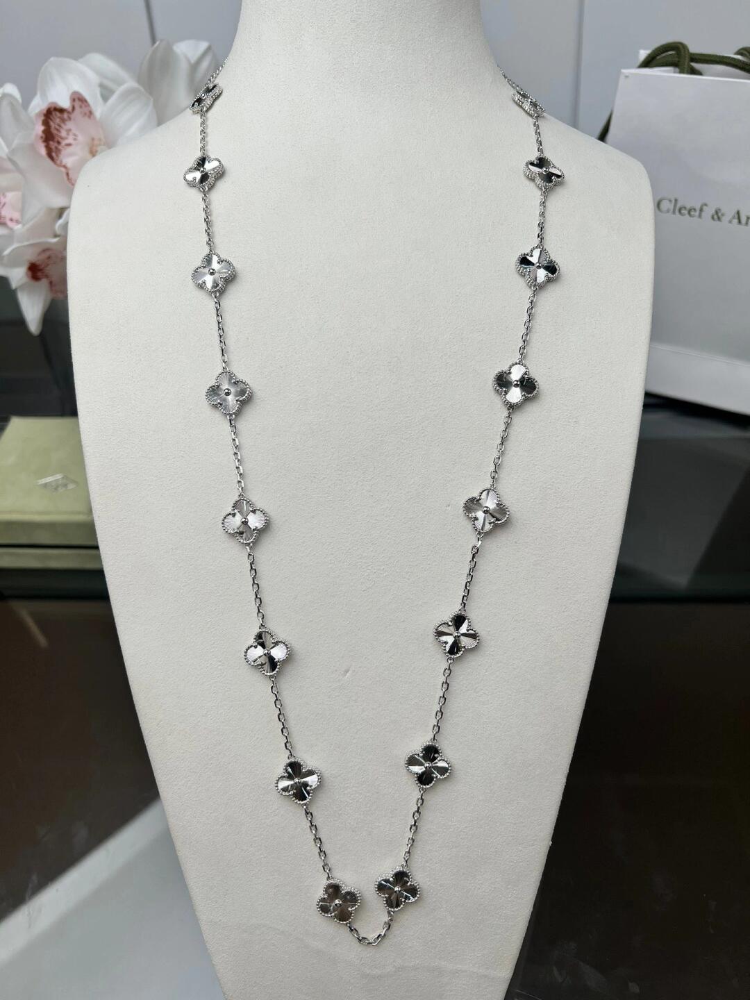 [Angela Jewelry]CLOVER 20 MOTIFS  LASER SILVER