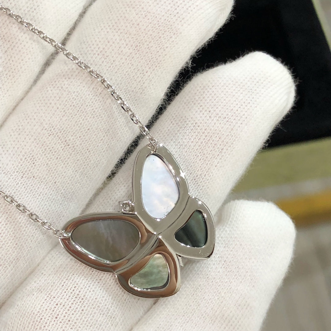 [アンジェラジュエリー]ラージバタフライシルバーペンダントダイヤモンドネックレス