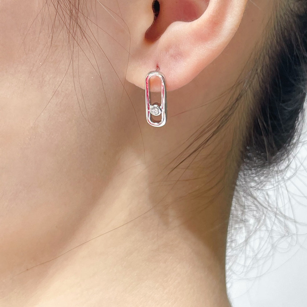 [Angela Jewelry]MOVE UNO SMALL 1 DIAMOND EARRINGS